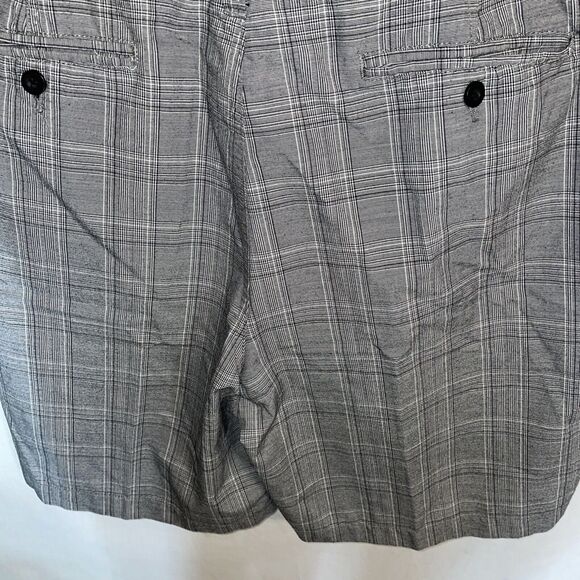 Champs Sports Golf Shorts Mens Size 38 Gray Striped Inseam 10 Rise 13 Zip Fly - Picture 12 of 12